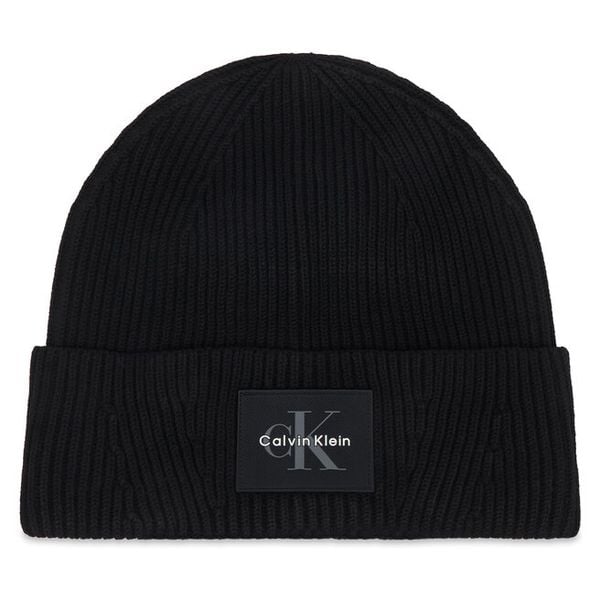 Czapka Calvin Klein. Czarne czapki męskie Calvin Klein, na zimę, bez wzorów. Za 169.99 zł.