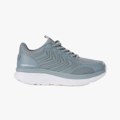 Buty Sneakersy Sportowe damska Swedemount New York Comfort Shoe. Białe obuwie sportowe damskie SWEDEMOUNT, bez wzorów, bez zapięcia. W wyprzedaży za 224.99 zł.