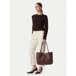 Torebka Coccinelle. Czerwone shopperki damskie Coccinelle, bez wzorów, bez dodatków. Za 1,549.00 zł.