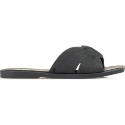 Melissa Klapki Melissa Plush Ad M32976-50495. Klapki damskie Melissa, bez wzorów, bez obcasa, bez zapięcia. Za 139.30 zł.