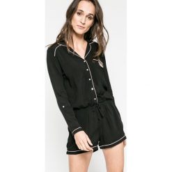 Etam - Kombinezon piżamowy Ginger. Czarne piżamy damskie Etam, bez wzorów, z materiału, bez ramiączek. W wyprzedaży za 89.90 zł.