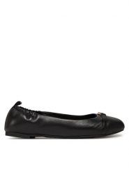 MICHAEL Michael Kors Baleriny Mandy 40S5MAFP1L Czarny. Czarne balerinki damskie MICHAEL Michael Kors, bez wzorów, ze skóry, bez obcasa, bez zapięcia. Za 279.99 zł.