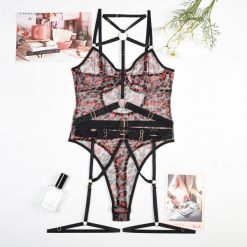 Body z kontrastowymi paseczkami na co dzień i okazje Roxine. Czarne body Intica, bez wzorów. Za 129.00 zł.