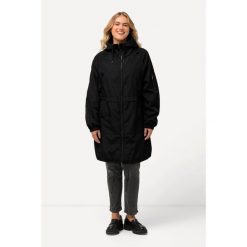 Damskie Kurtka wewnętrzny sznurek ściągający stójka dwukierunkowy zamek. Czarne kurtki sportowe damskie Ulla Popken, plus size, bez wzorów, z materiału, bez ramiączek, bez kaptura, trekkingowe. W wyprzedaży za 559.99 zł.