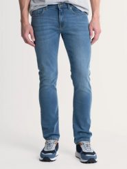 Jeansy męskie dopasowane z przetarciami niebieskie Tobias 367. Niebieskie jeansy męskie BIG STAR, z denimu, casualowe. W wyprzedaży za 299.99 zł.