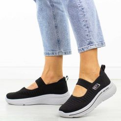 Czarne sportowe buty damskie Potocki 01313. Czarne obuwie sportowe damskie POTOCKI, na lato, bez wzorów, z jeansu, bez zapięcia. Za 119.00 zł.