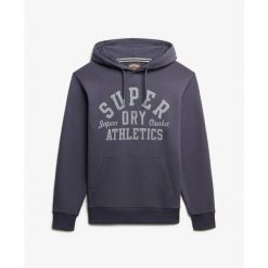 Bluza z kapturem Superdry Athletic Essentials. Fioletowe bluzy sportowe męskie Superdry, m, bez wzorów, z kapturem. Za 345.60 zł.