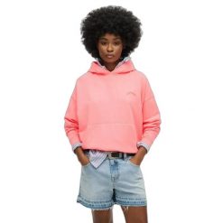 Bluza damska z kapturem Superdry Essential. Czerwone bluzy damskie Superdry, l, bez wzorów, prążkowane, klasyczne, bez ramiączek, z kapturem. Za 275.75 zł.