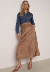 Beżowa Rozkloszowana Spódnica z Imitacji Zamszu Basara. Brązowe spódnice damskie Born2be, do pracy, l, bez wzorów, z materiału, biznesowe, midi, koszulowe. Za 179.99 zł.