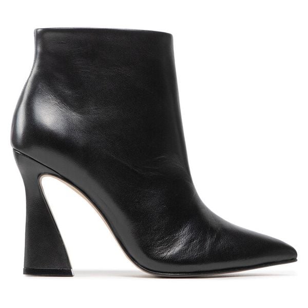 Botki Simple. Czarne botki damskie SIMPLE, bez wzorów, bez obcasa, na słupku, bez zapięcia. Za 509.99 zł.