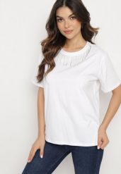 Biały Bawełniany T-shirt z Ozdobnymi Łańcuszkami przy Dekolcie Uglefia. Białe t-shirty damskie Born2be, l, bez wzorów, z bawełny, eleganckie, bez kołnierzyka, bez ramiączek. Za 29.99 zł.