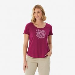 Koszulka turystyczna z krótkim rękawem damska Quechua NH500. Czerwone bluzki damskie QUECHUA, l, bez wzorów, z bawełny, sportowe, bez kołnierzyka, bez ramiączek. Za 52.49 zł.