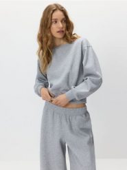 Bluza z odkrytymi ramionami - jasnoszary. Szare bluzy damskie Reserved, l, bez wzorów, z bawełny, bez ramiączek, bez kaptura. Za 99.99 zł.