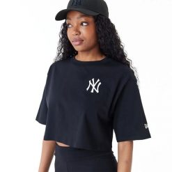 Damski crop top New York Yankees MLB. Czarne topy damskie New Era, bez wzorów, z bawełny, sportowe, bez kołnierzyka, bez ramiączek. Za 217.00 zł.
