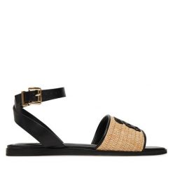 Sandały Nine West. Czarne sandały damskie Nine West, bez wzorów, bez obcasa, na płaskiej podeszwie, bez zapięcia. Za 135.99 zł.