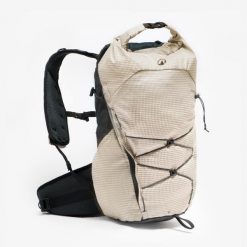 Plecak turystyczny Quechua MH500 Light 22 l. Brązowe plecaki damskie QUECHUA, bez wzorów, sportowe. Za 269.99 zł.