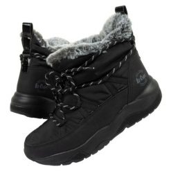 Buty Lee Cooper LCJ-24-03-3063L czarne. Czarne śniegowce damskie z materiału, przed kolano, bez zapięcia. Za 329.02 zł.