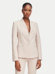 Rinascimento Marynarka CFC0130153003 Beżowy Slim Fit. Brązowe marynarki i żakiety damskie Rinascimento, bez wzorów, z syntetyku, bez kołnierzyka, bez ramiączek. Za 784.99 zł.