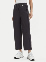 Champion Spodnie materiałowe 117110 Szary Relaxed Fit. Szare spodnie materiałowe damskie Champion, bez wzorów, z materiału. Za 159.99 zł.