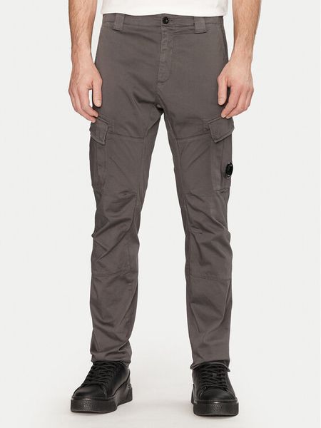 C.P. Company Spodnie materiałowe 18CMPA056A005694G Szary Regular Fit. Szare spodnie materiałowe męskie C.P. Company, bez wzorów, z bawełny. Za 619.99 zł.