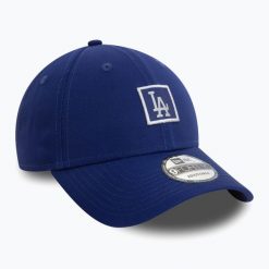 Czapka z daszkiem New Era Metallic Patch 9FORTY Los Angeles Dodgers. Niebieskie czapki damskie New Era, na zimę, bez wzorów. Za 119.99 zł.