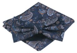 Mucha Męska z Poszetką - Alties - Granatowa ze Wzorem Paisley. Niebieskie krawaty i muchy Alties, bez wzorów, eleganckie. Za 54.00 zł.