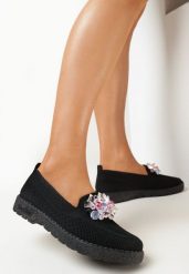 Czarne Tenisówki z Kryształkami i Delikatną Perforacą Gelle. Czarne trampki i tenisówki damskie Born2be, bez wzorów, bez zapięcia. Za 59.99 zł.