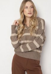 Beżowy Sweter w Paski z Wełną i Dekoltem z Kołnierzykiem Tevana. Brązowe swetry nierozpinane damskie Born2be, uniwersalny, bez wzorów, z dzianiny, eleganckie, bez kołnierzyka, bez ramiączek. Za 149.99 zł.