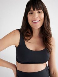 Góra od bikini z ochroną UV - czarny. Czarne stroje kąpielowe damskie Reserved, l, bez wzorów, z dzianiny. W wyprzedaży za 29.99 zł.