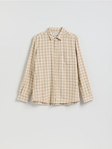 Koszula regular z lnem - beżowy. Brązowe koszule męskie Reserved, l, bez wzorów, z tkaniny, bez kołnierzyka, bez ramiączek. Za 129.99 zł.