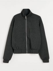Bluza w paski z domieszką wiskozy - szary. Szare bluzy damskie Sinsay, l, bez wzorów, z wiskozy, bez ramiączek, bez kaptura. Za 59.99 zł.