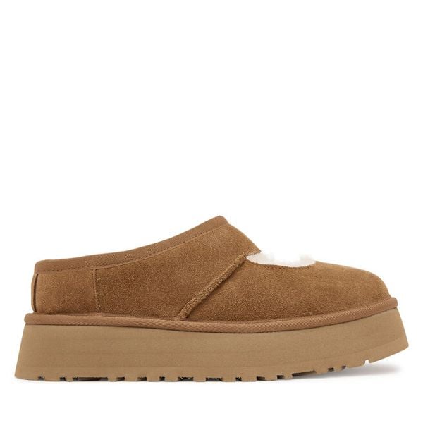 Śniegowce Ugg. Brązowe śniegowce damskie UGG, bez zapięcia. Za 559.99 zł.
