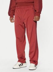Adidas Spodnie dresowe adicolor Classics Firebird JP2541 Czerwony Regular Fit. Czerwone spodnie sportowe męskie Adidas, m, bez wzorów, z dresówki. Za 189.99 zł.