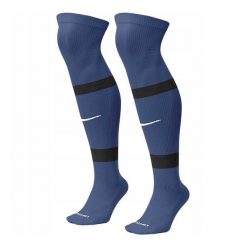Skarpety Piłkarskie Dla Dorosłych Unisex MatchFit. Niebieskie skarpetki damskie Nike, bez wzorów. Za 82.99 zł.