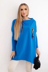 Bluza oversize z asymetrycznymi bokami chabrowa. Niebieskie bluzy damskie KESI, l, bez wzorów, z bawełny, bez ramiączek, bez kaptura. Za 209.11 zł.