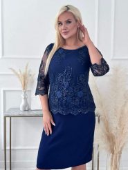 Elegancka ołówkowa sukienka Diana w kolorze granatu na wesele XXL OVERSIZE LATO. Sukienki damskie Moda Size Plus Iwanek, na wesele, na lato, l, bez wzorów, z elastanu, eleganckie, bez kołnierzyka, bez ramiączek, mini, dopasowane. Za 349.90 zł.