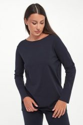 Sweter damski Urbano MM. Swetry nierozpinane damskie MM, xs, bez wzorów, bez kołnierzyka, bez ramiączek. Za 749.00 zł.