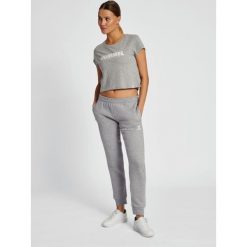 Hummel Koszulka sportowa hml Legacy Woman Cropped T-shirt. Szare koszulki sportowe damskie Hummel, m, bez wzorów, bez ramiączek. Za 55.00 zł.