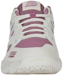 Padel shoes for ladies K-SWISS TURA TEAM PADEL white/lilas EU37. Białe obuwie sportowe damskie K-SWISS, bez wzorów, bez zapięcia. Za 385.97 zł.