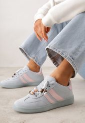 Niebieskie Sneakersy Typu Tenisówki Ozdobione Koralikami Daemeli. Niebieskie trampki i tenisówki damskie Renee, bez wzorów, z jeansu, bez zapięcia. Za 99.99 zł.