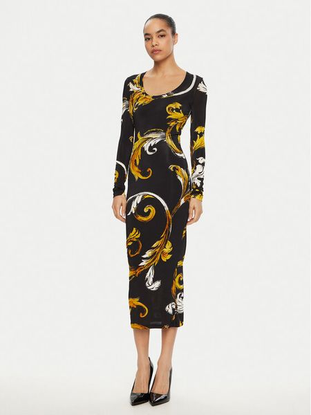 Versace Jeans Couture Sukienka codzienna 78HAO920 JS471 Czarny Regular Fit. Czarne sukienki damskie Versace Jeans Couture, na co dzień, bez wzorów, z jeansu, bez kołnierzyka, bez ramiączek, proste. Za 739.99 zł.