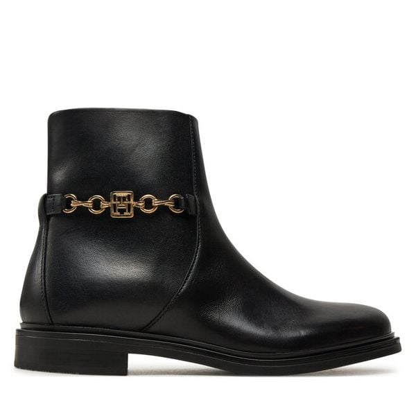 Botki Tommy Hilfiger. Czarne botki damskie Tommy Hilfiger, bez wzorów, bez obcasa, na płaskiej podeszwie, bez zapięcia. Za 849.99 zł.