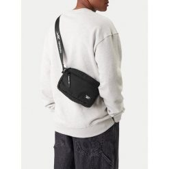 Torebka Reebok. Czarne listonoszki damskie Reebok, bez wzorów, bez dodatków. Za 69.99 zł.