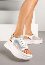 Białe Sandały Sneakersy Peep Toe z Siateczką Sorialise. Białe sandały damskie Born2be, z aplikacjami, z otwartym noskiem, bez obcasa, na płaskiej podeszwie, bez zapięcia. Za 109.99 zł.