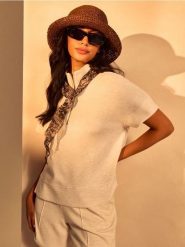 Bluza half-zip soft touch z domieszką wiskozy - kremowy. Białe bluzy damskie Sinsay, l, bez wzorów, z dzianiny, sportowe, bez ramiączek, bez kaptura. Za 39.99 zł.