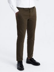 Spodnie męskie chino SLIM FIT z delikatną teksturą - ciemnooliwkowe V4 - Rozmiar: L. Zielone eleganckie spodnie męskie Ombre Clothing, bez wzorów, z bawełny. W wyprzedaży za 199.99 zł.
