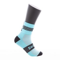 Skarpetki Softee Walk Media. Czerwone skarpetki damskie Softee, bez wzorów, z elastanu. Za 122.99 zł.