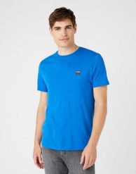 WRANGLER SS SIGN OFF TEE MĘSKI T-SHIRT KOSZULKA LOGO NAUTICAL BLUE W7C07D3V2 112146300. Niebieskie t-shirty męskie Wrangler, m, bez wzorów, bez kołnierzyka, bez ramiączek. Za 69.99 zł.