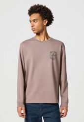 MESKA KOSZULKA WRANGLER LS GRAPHIC TEE IRON 112357313. T-shirty męskie Wrangler, xl, bez wzorów, bez kołnierzyka, bez ramiączek. Za 89.99 zł.