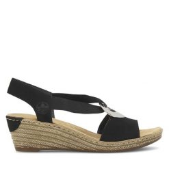 Sandały Rieker. Czarne sandały damskie Rieker, bez wzorów, bez obcasa, na koturnie, bez zapięcia. Za 299.99 zł.